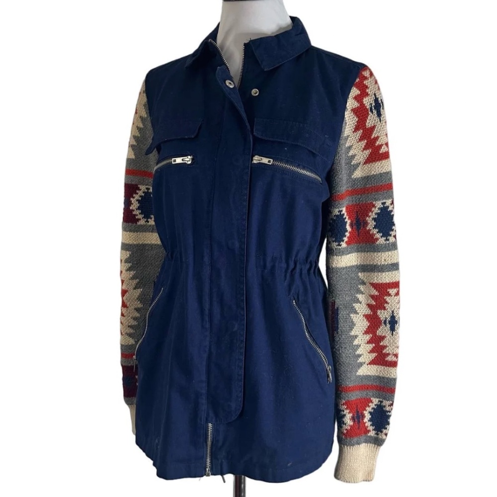 QUINN Aztec Tribal Sleeve Navy Blue Utility Jacket M